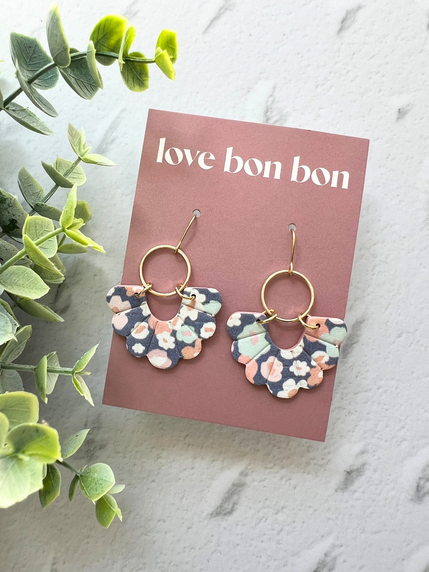 Birdie - Embossed Scallop Dangle Earring