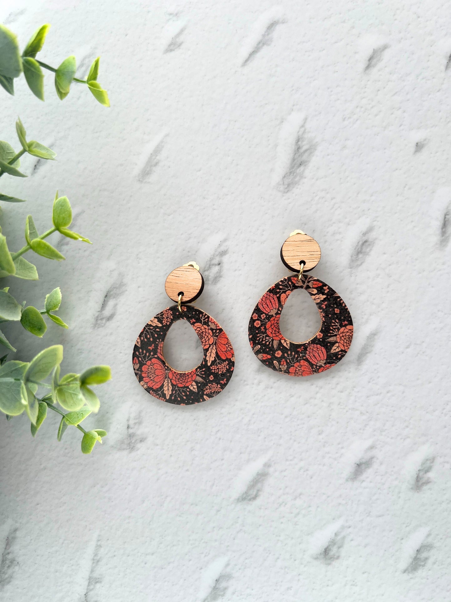 Caralie - Large Circle Cut Out Clip On Dangle Earring