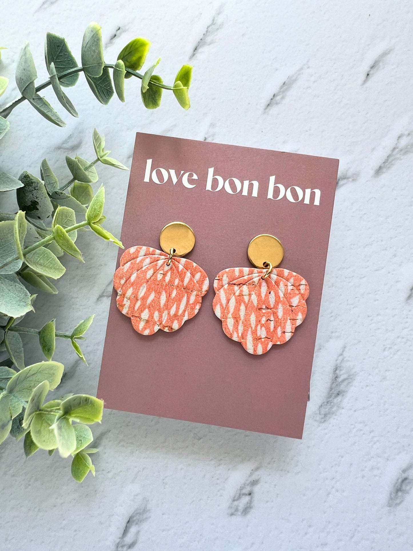 Juliet - Embossed Floral Scallop Dangle Earring
