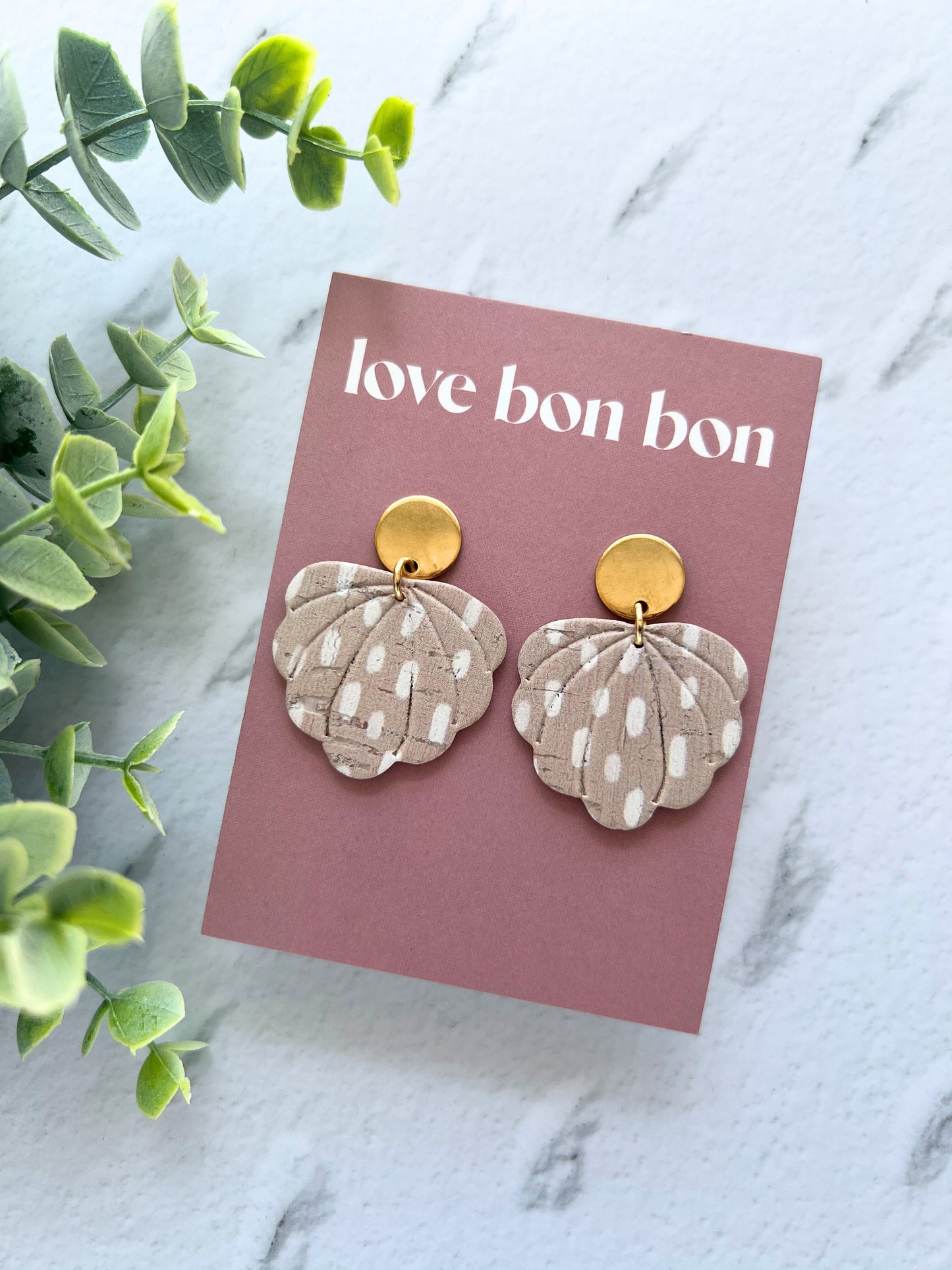 Juliet - Embossed Floral Scallop Dangle Earring