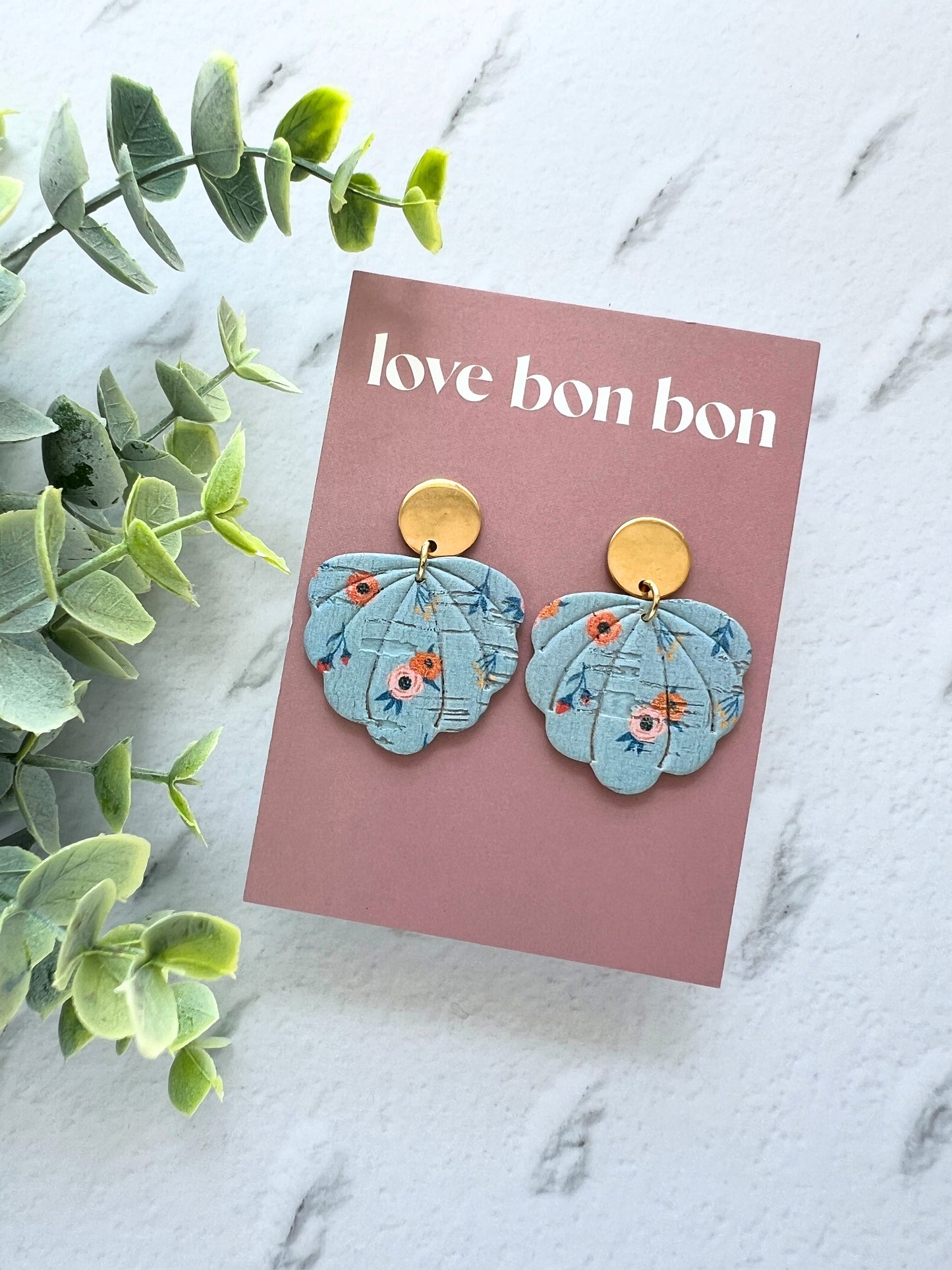 Juliet - Embossed Floral Scallop Dangle Earring