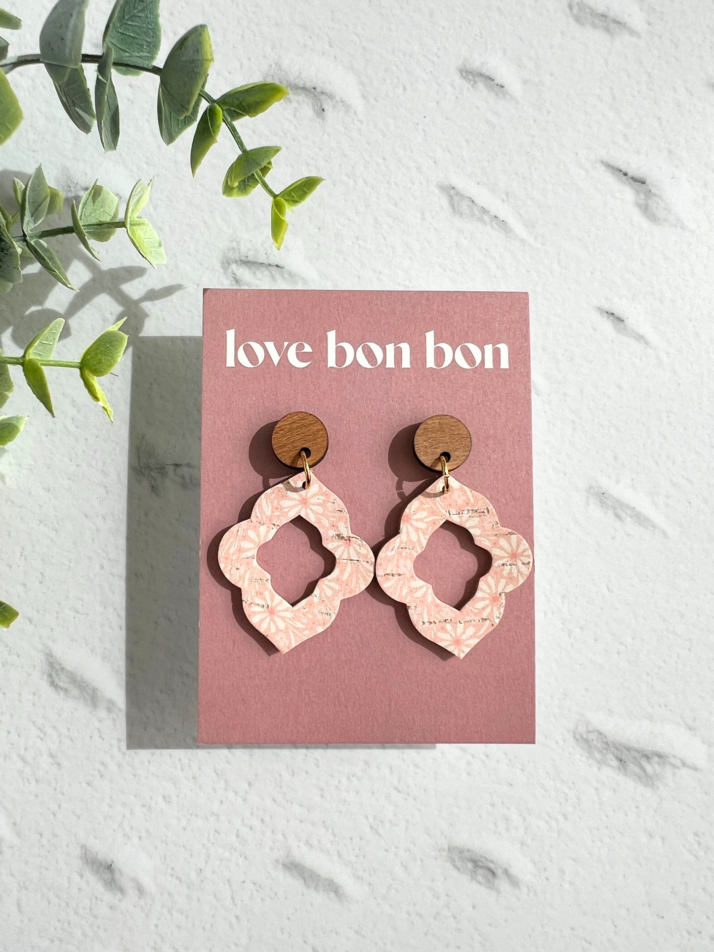 Noelle - Scallop Cut Out Diamond Dangle Earring