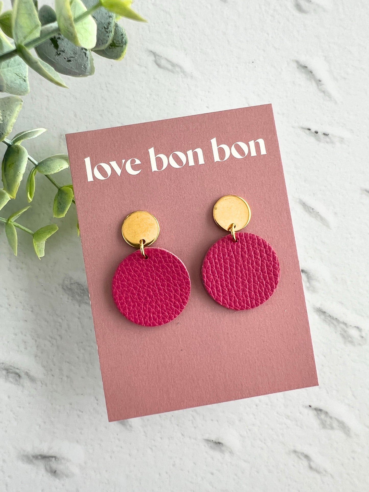 Quinn - Circle Dangle Earring - Magenta