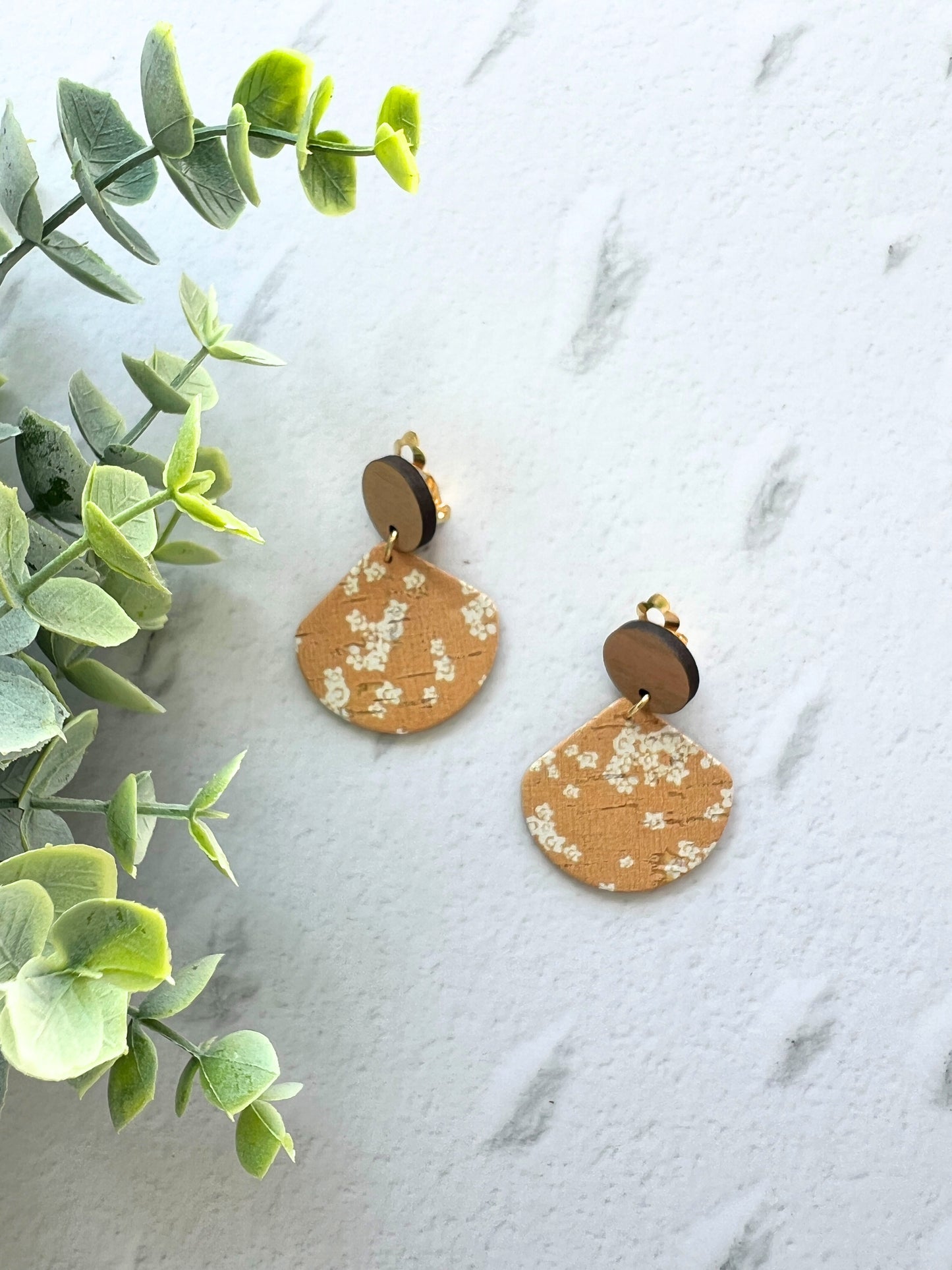 Thandie - Dangle Fan Clip On Earring