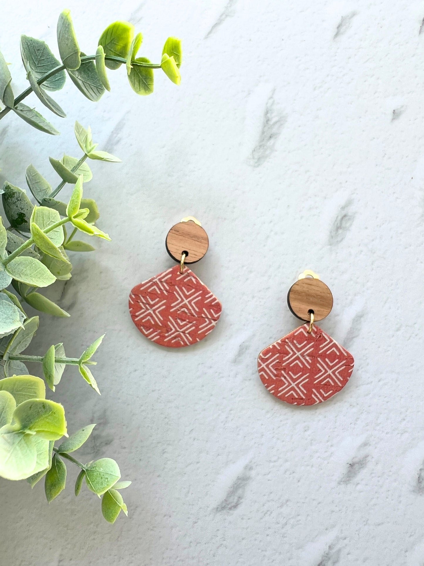 Thandie - Dangle Fan Clip On Earring