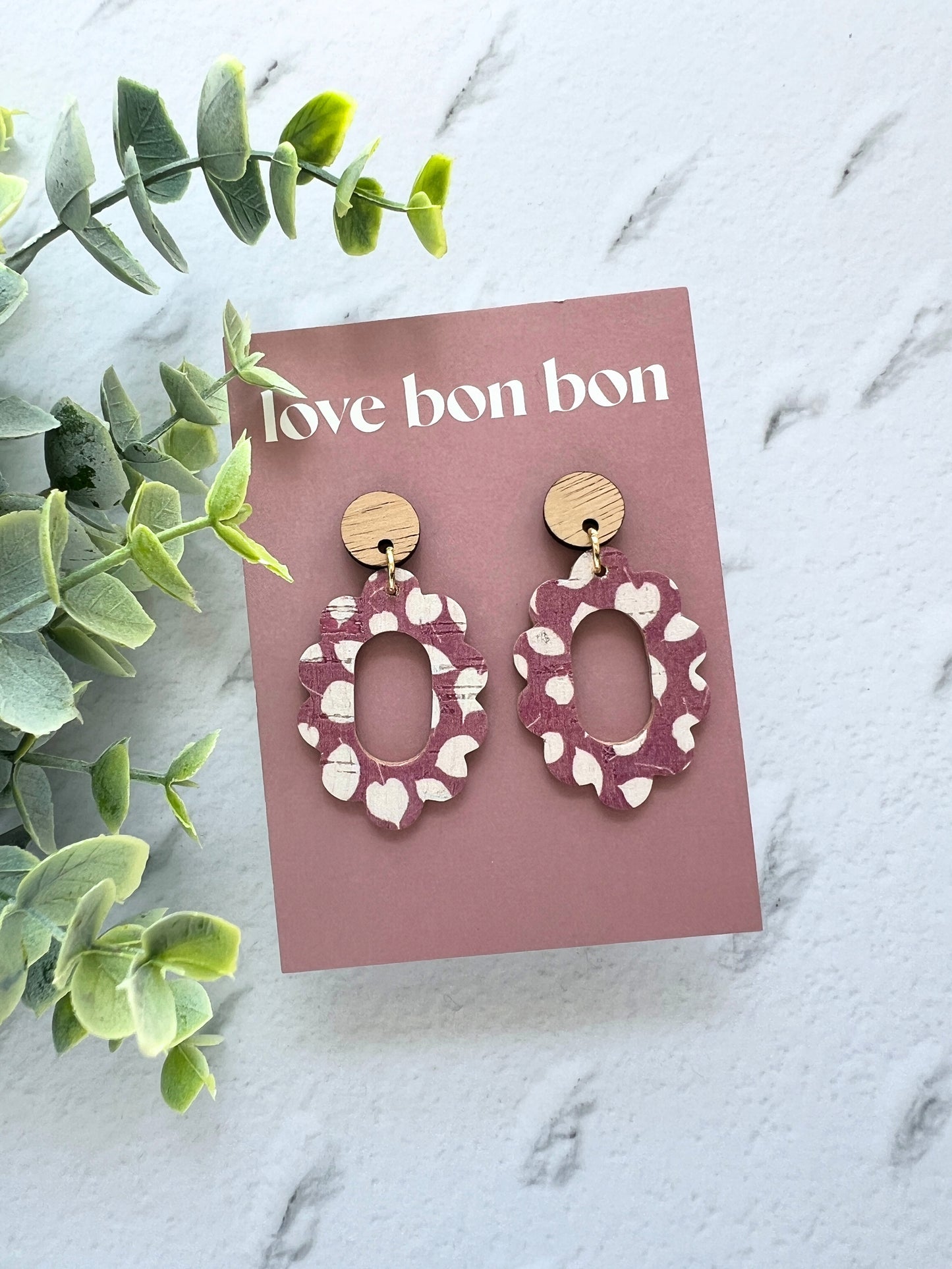 Thea - Oval Cut Out Scallop Dangle Earring