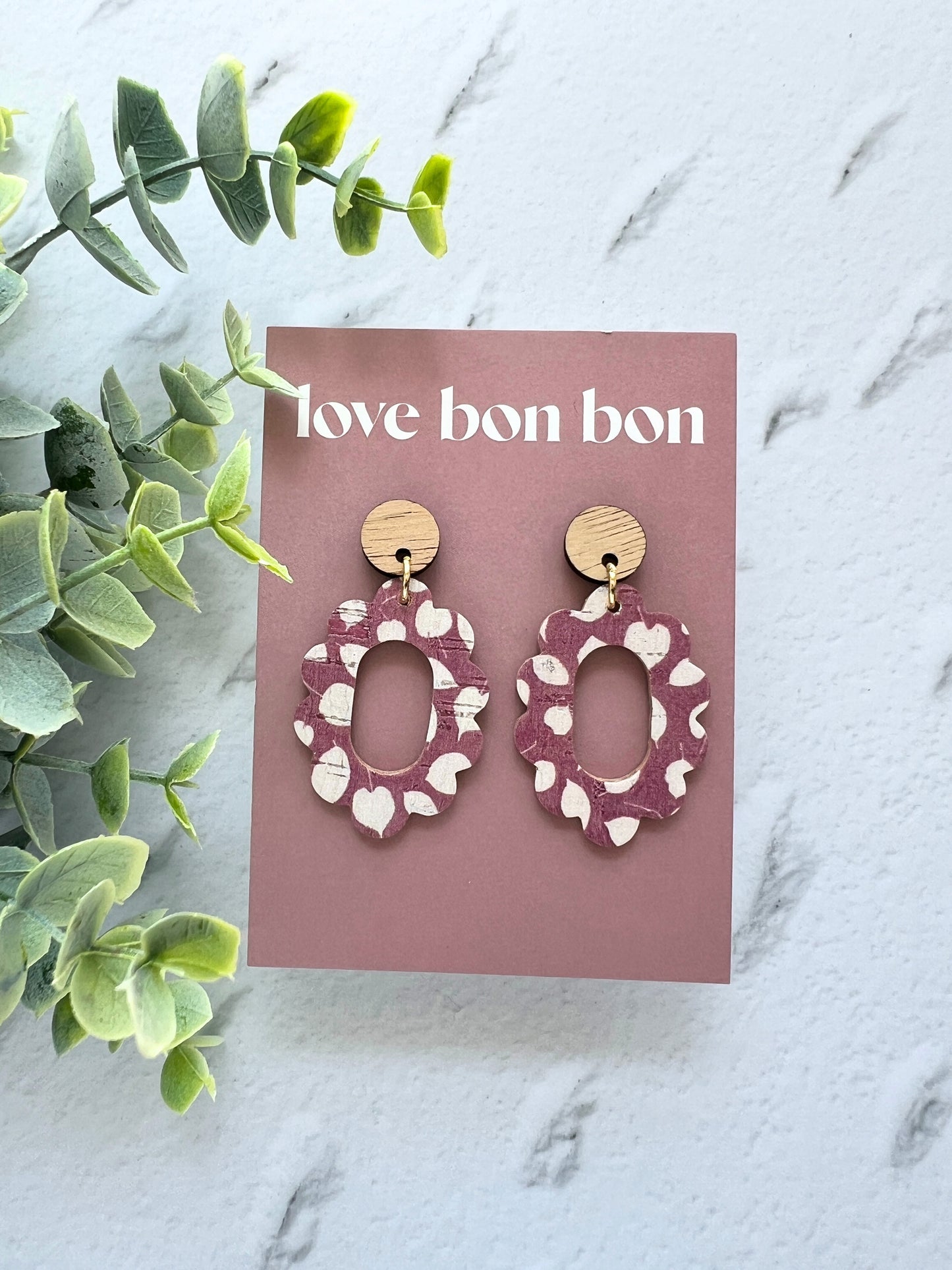 Thea - Oval Cut Out Scallop Dangle Earring
