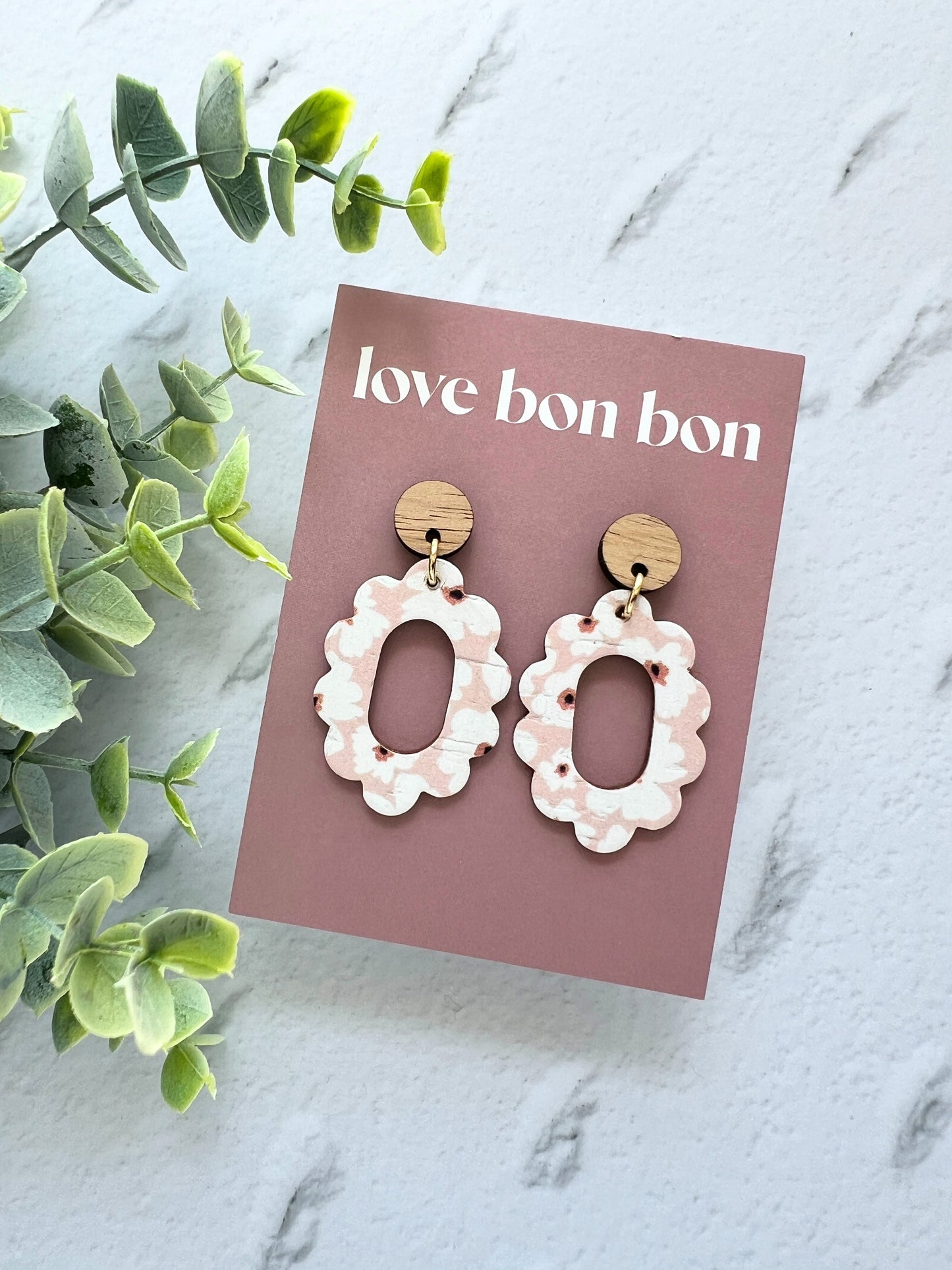 Thea - Oval Cut Out Scallop Dangle Earring
