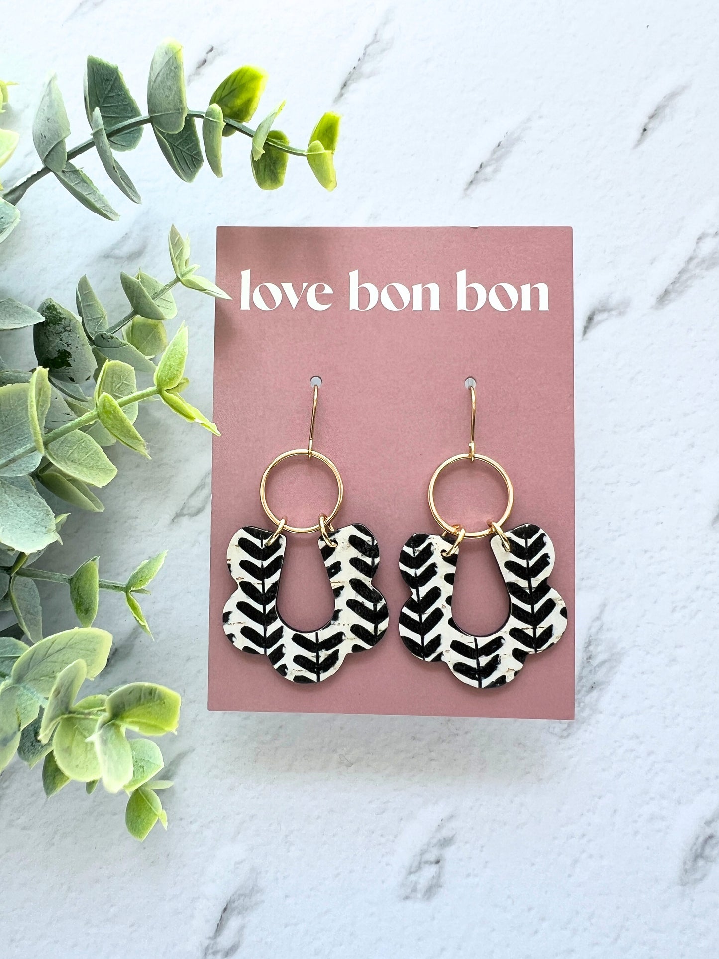 Adele - Scallop Dangle Earring