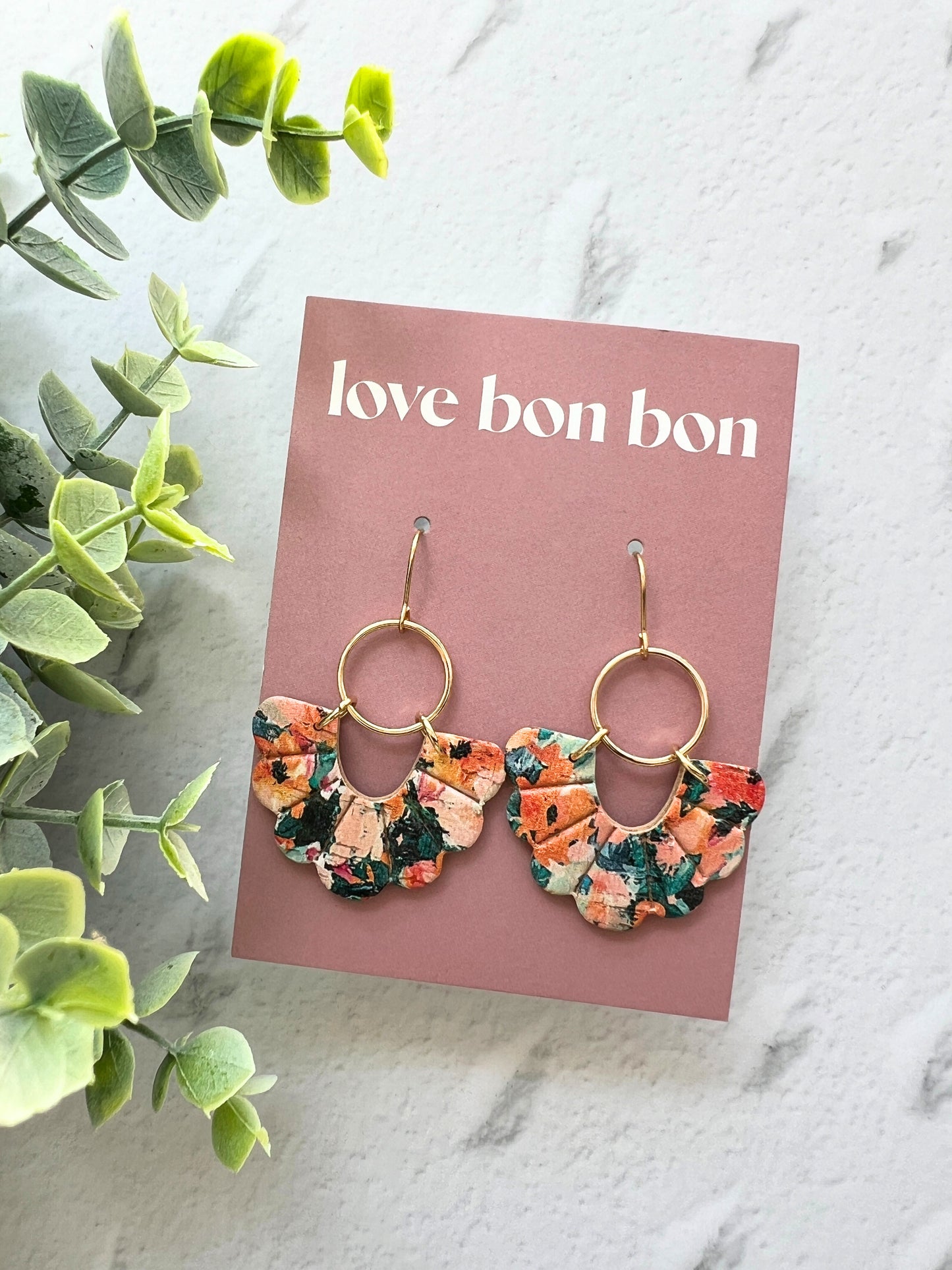 Birdie - Embossed Scallop Dangle Earring