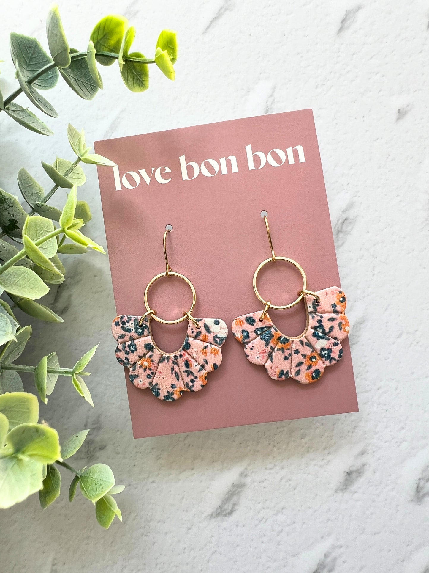 Birdie - Embossed Scallop Dangle Earring
