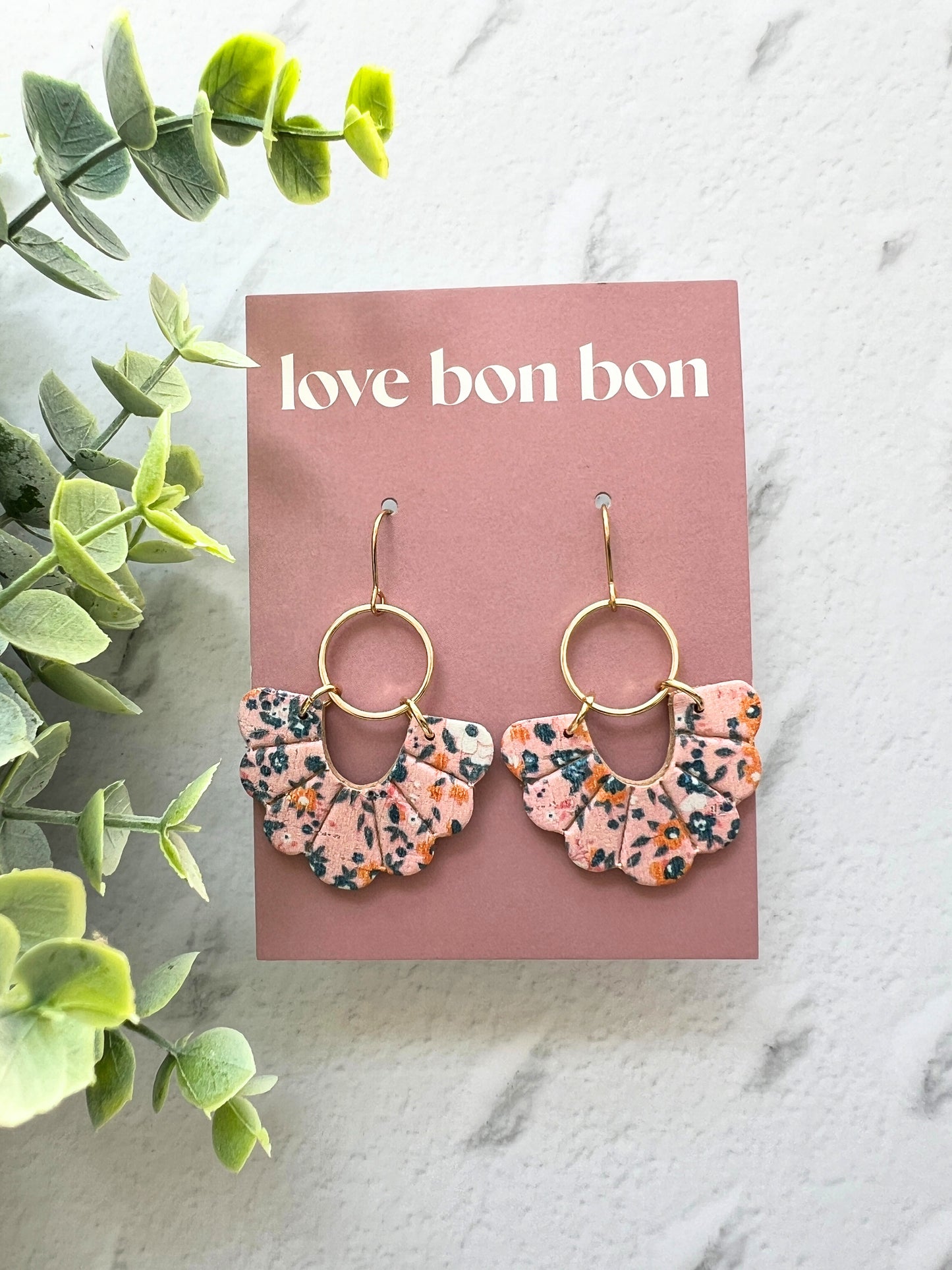 Birdie - Embossed Scallop Dangle Earring