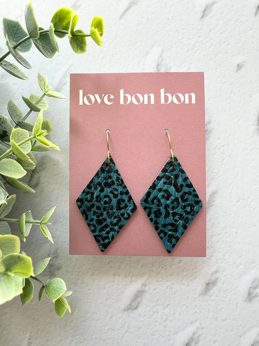 Blair - Embossed Tall Diamond Dangle Earring
