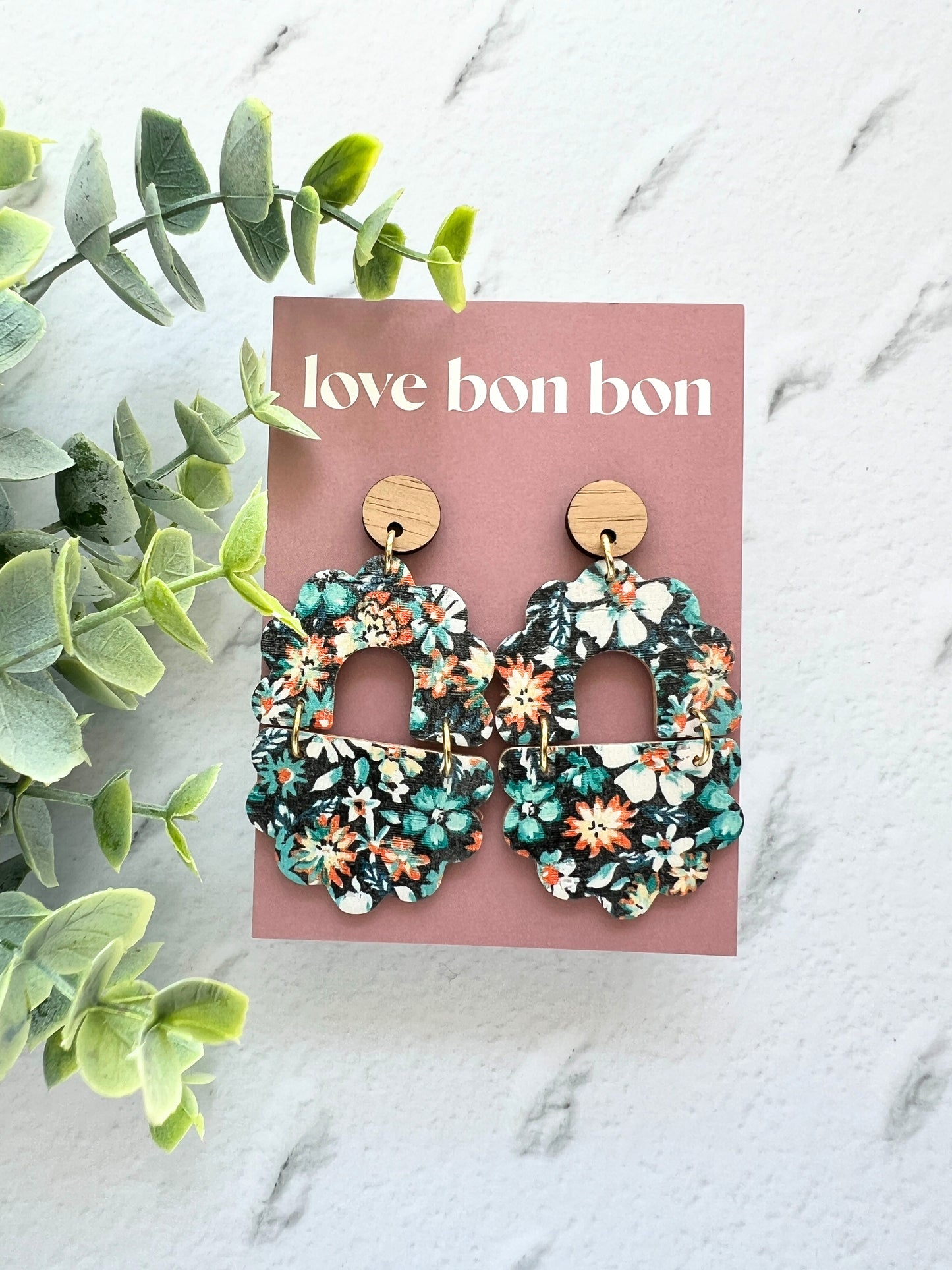 Bronte - Large Oval Cut Out Scallop Dangle Earring