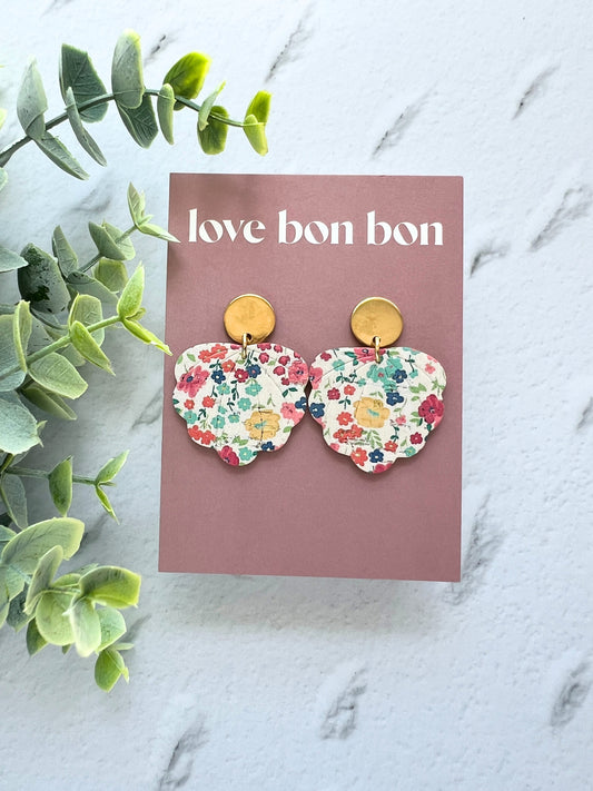 Juliet - Embossed Floral Scallop Dangle Earring