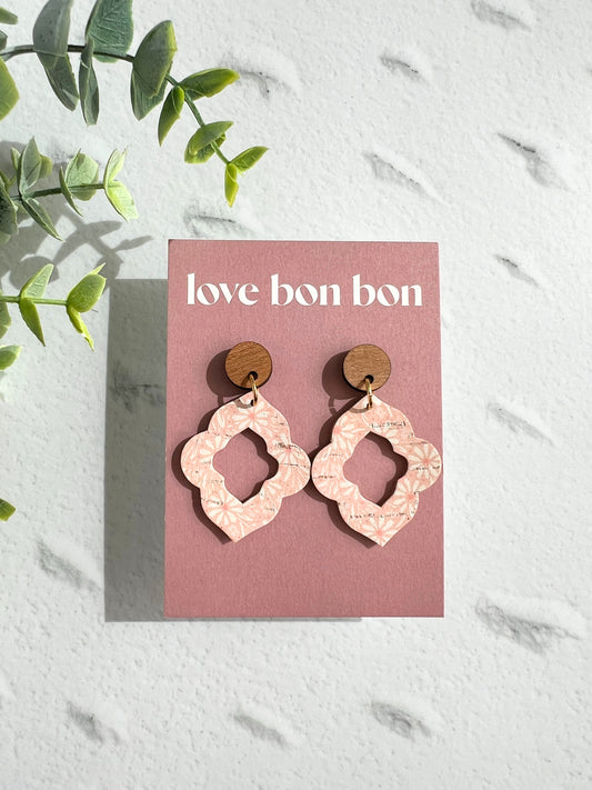Noelle - Scallop Cut Out Diamond Dangle Earring