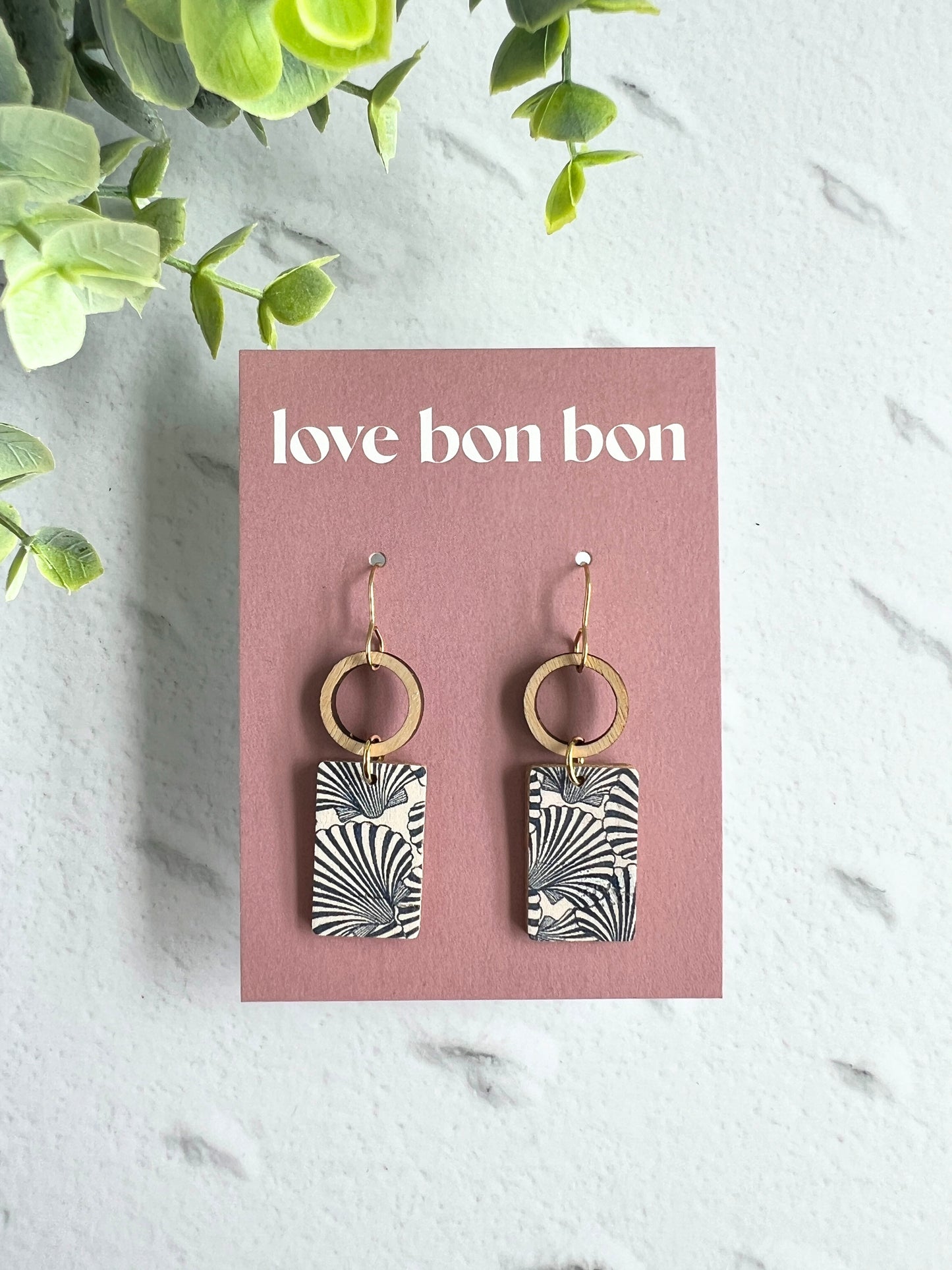 Tay - Wooden Circle & Rectangle Dangle Earring