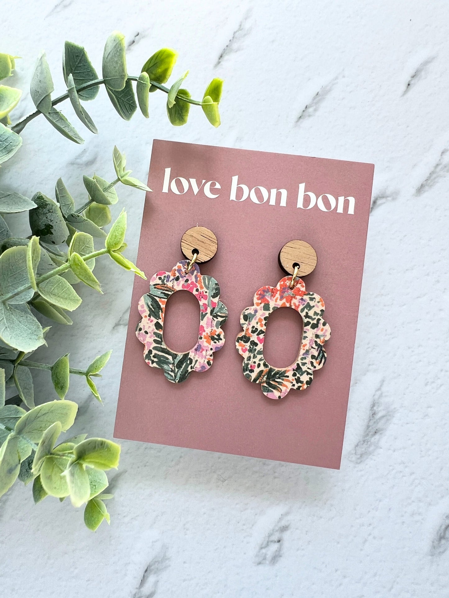 Thea - Oval Cut Out Scallop Dangle Earring